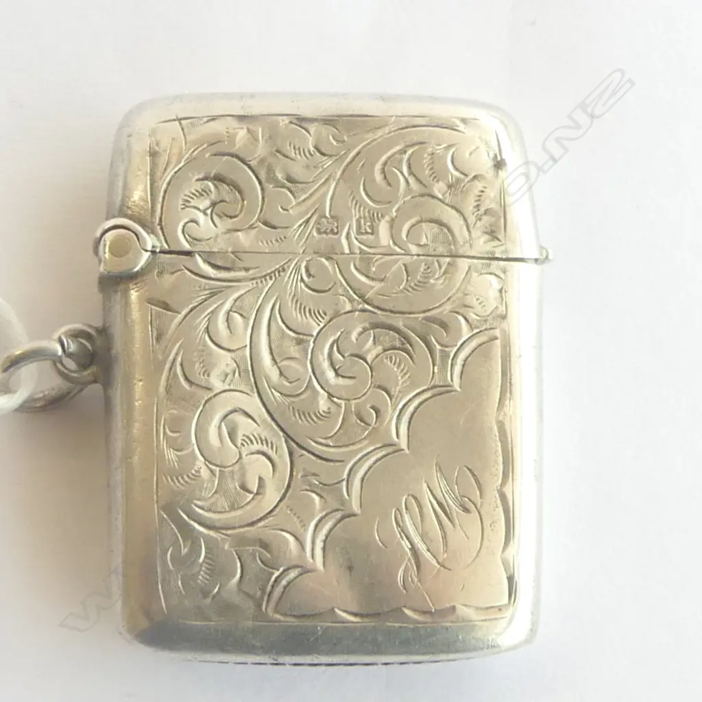 SILVER FERN SCROLL ENGRAVED VESTA Birmingham 1909 23.7gms Image 1++