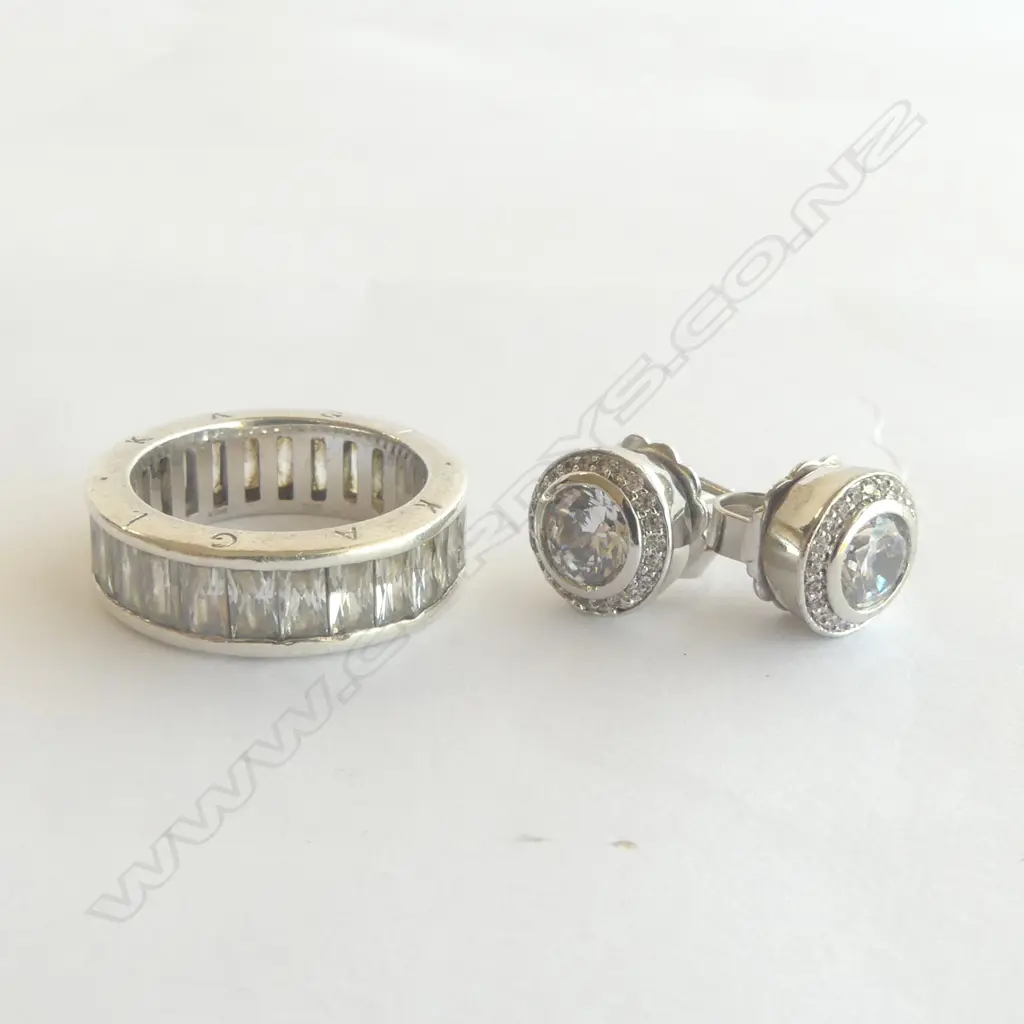 STG SILVER CZ RING SIZE L + PR STG CZ EARRINGS Image 1++