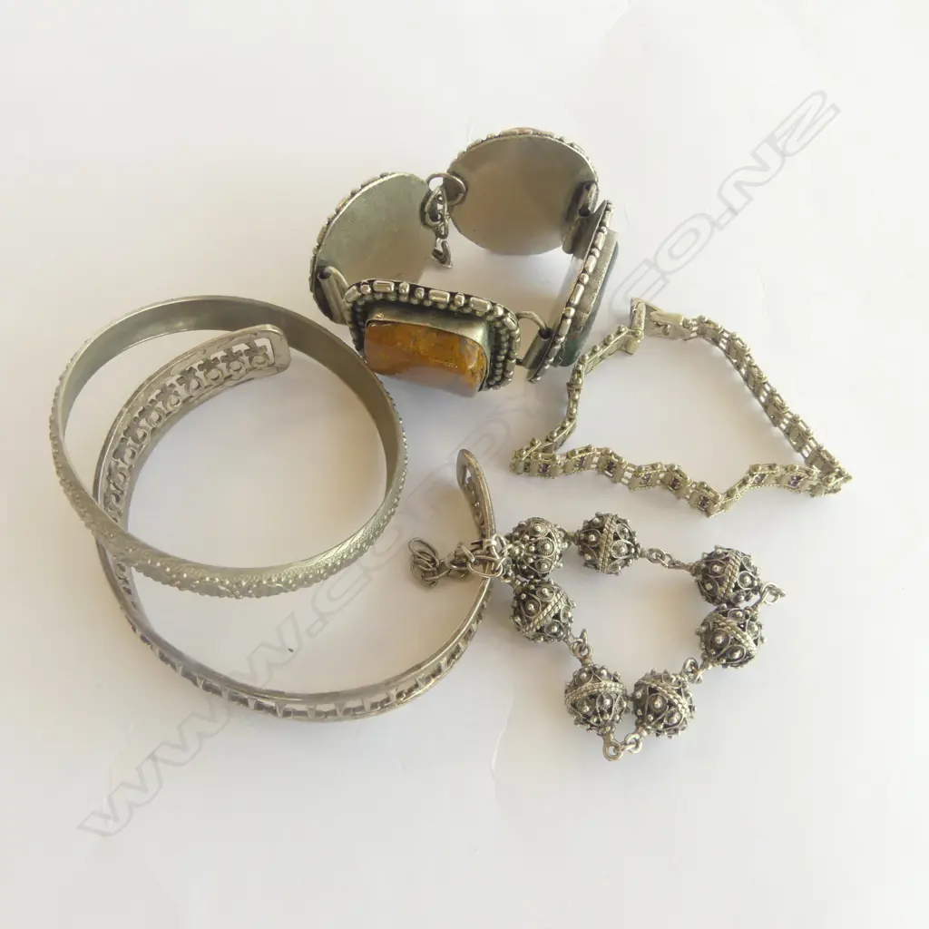 BAG LOT EASTERN SILVER JEWLERY Image 1++