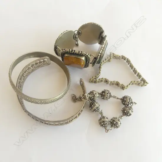 BAG LOT EASTERN SILVER JEWLERY
