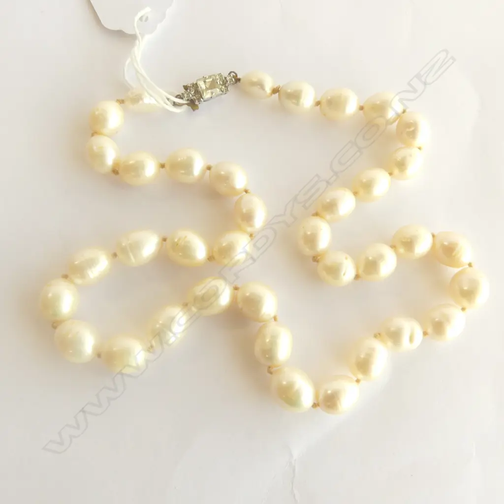 STRING OF LARGE FRESH WATER PEARLS Image 1++