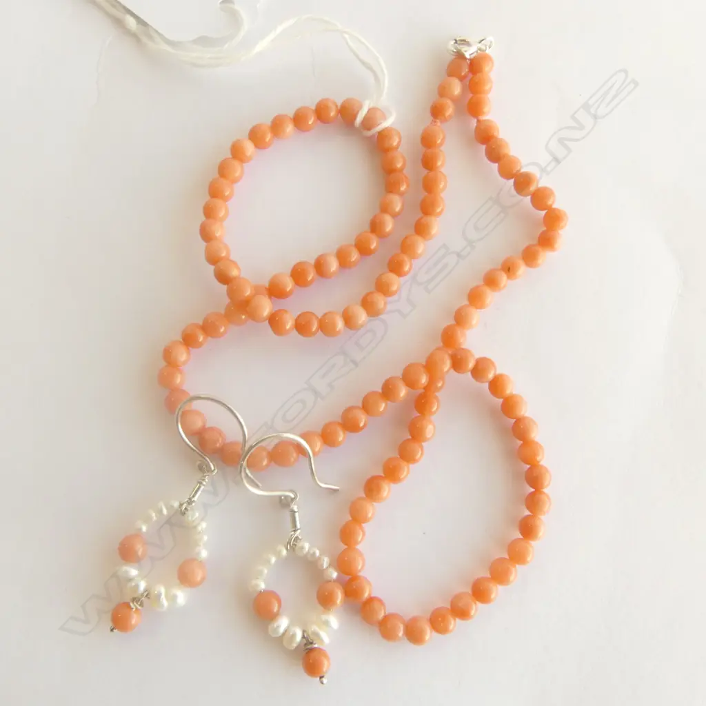 CORAL COLOUR NECKLACE L.440mm + & MATCHING  EARRINGS w. STG FITTINGS Image 1++