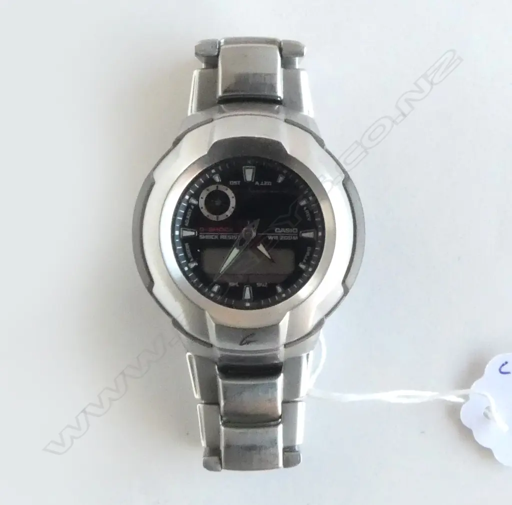 CASIO MENS 200 METER DIVE WATCH Image 1++