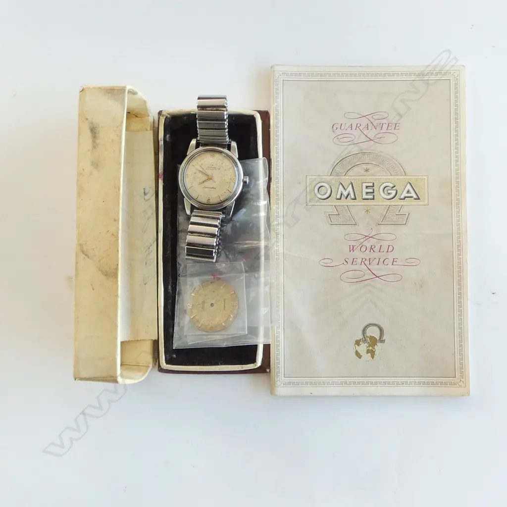 VINTAGE OMEGA SEAMASTER AUTO GENT'S STAINLESS WRISTWATCH + spare dial + case + booklet  Image 1++