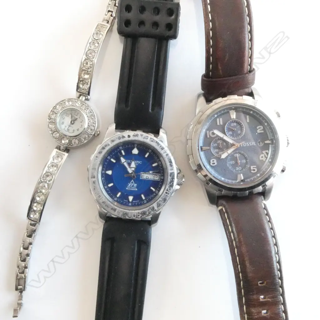 2 GENTS WRISTWATCHES FOSSIL/OLYMPIC & LADIES WRISTWATCH Image 1++