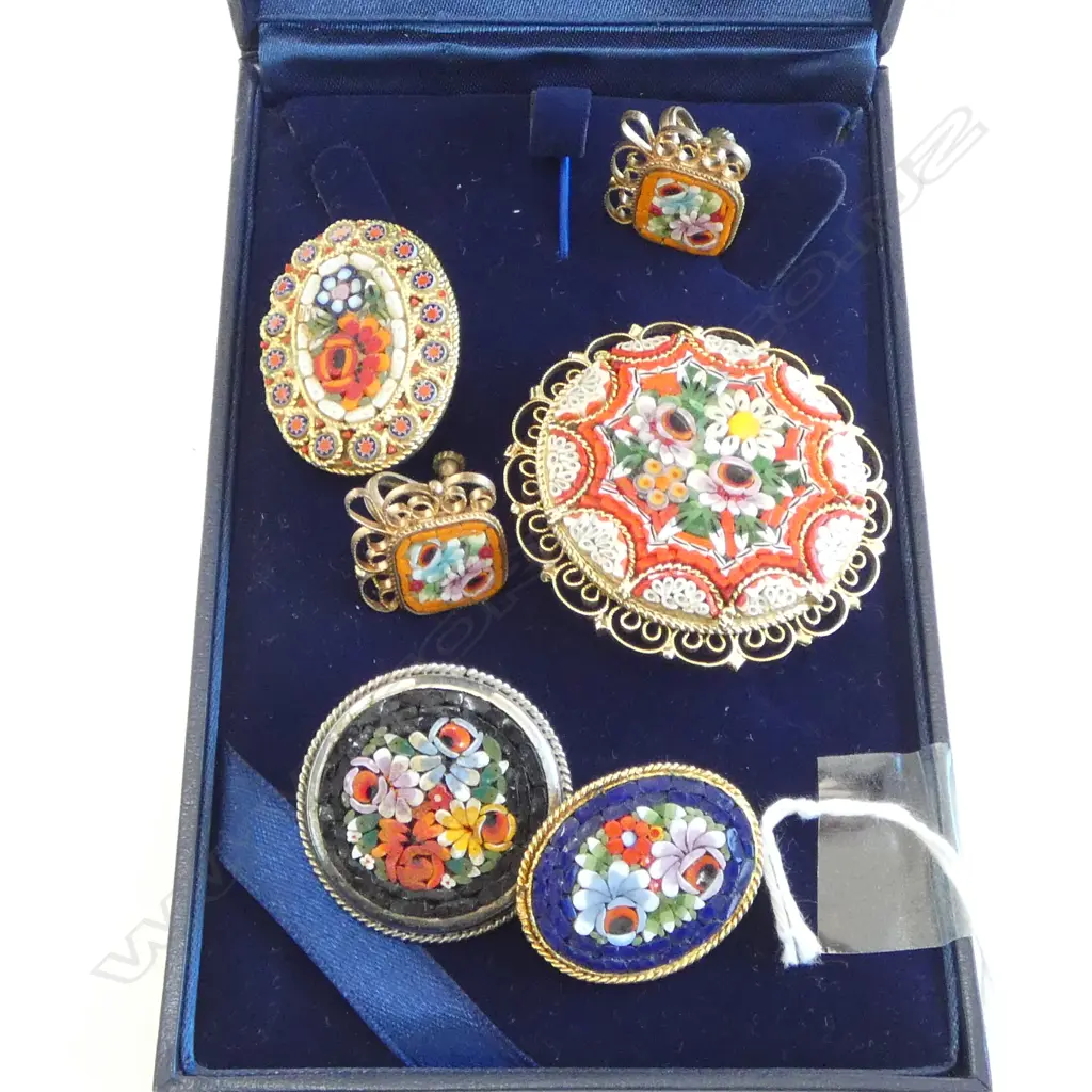 4 ITALIAN MOSAIC BROOCHES & PR EARINGS Image 1++