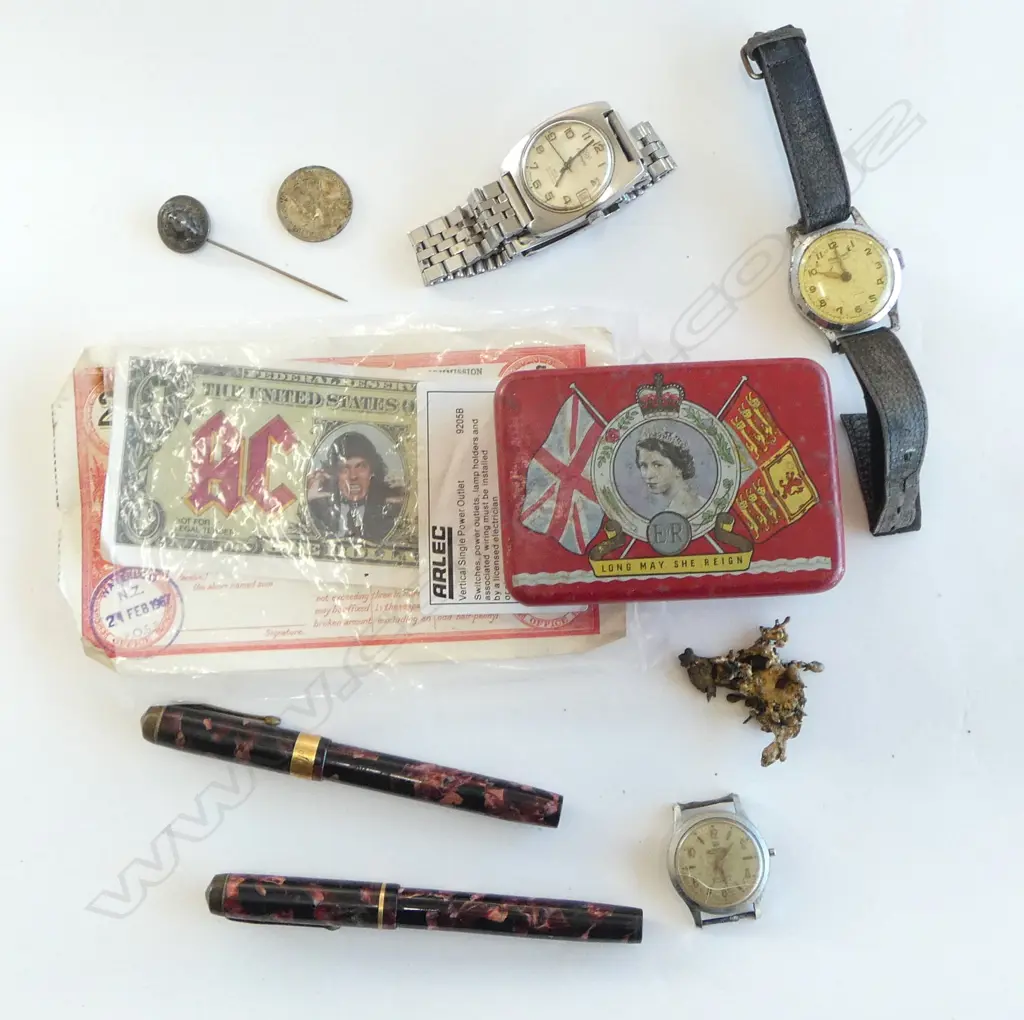 BAG OF OLD ITEMS: 2 WATCHES. TIN. 2 FOUNTAIN PENS. 2 NOTES ETC Image 1++