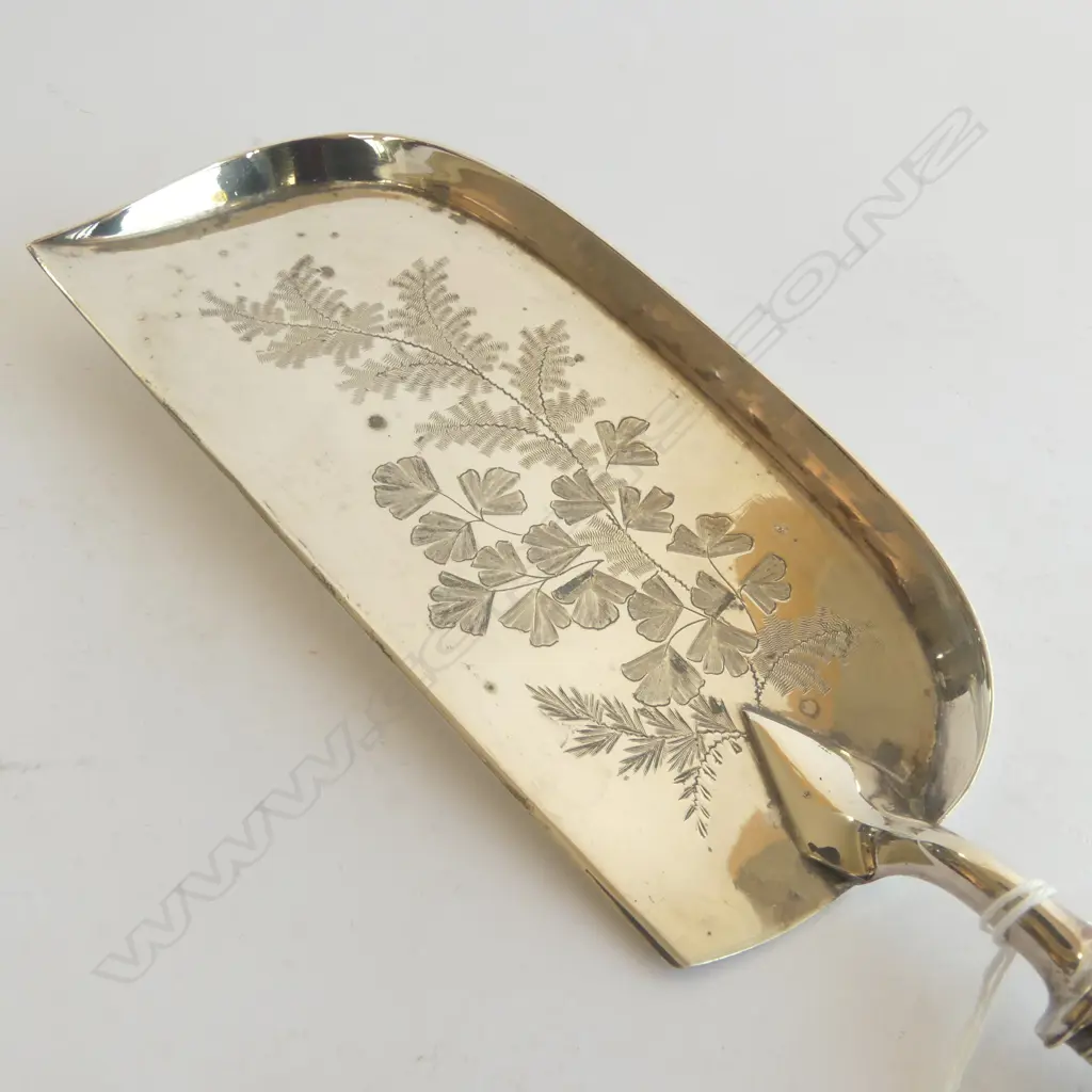 IVORY HANDLED SILVER PLATE CRUMB TRAY Image 1++