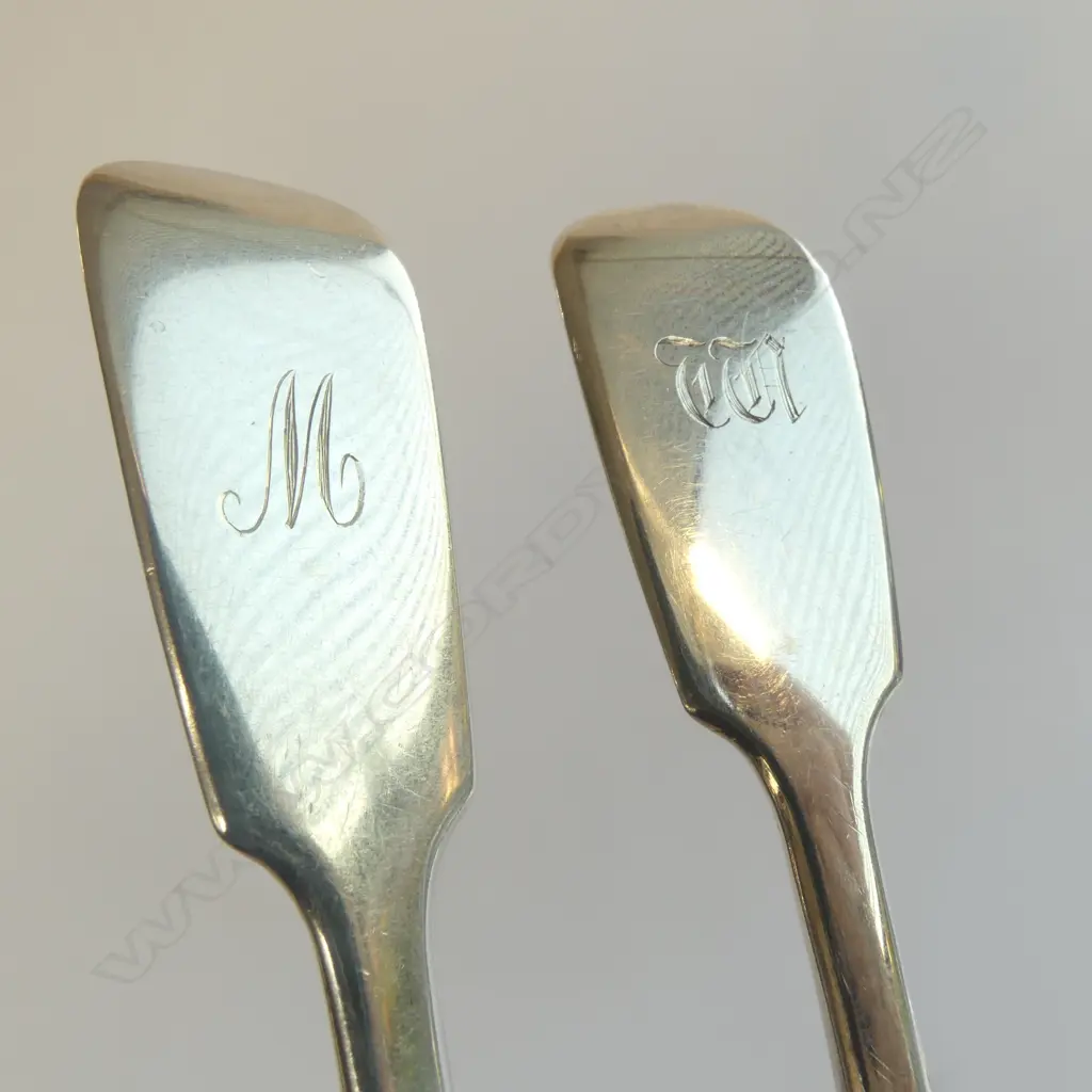 6 VICT S/SILVER DESSERT SPOONS 266GMS Image 1++