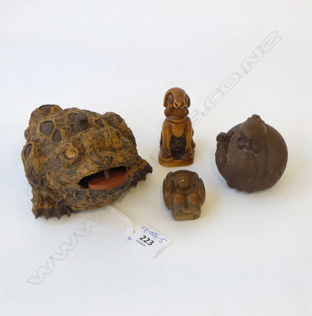 4 ASIAN ORNAMENTS; SAGE, DOG?, FROG & INCOMPLETE NETSUKE Image 1++