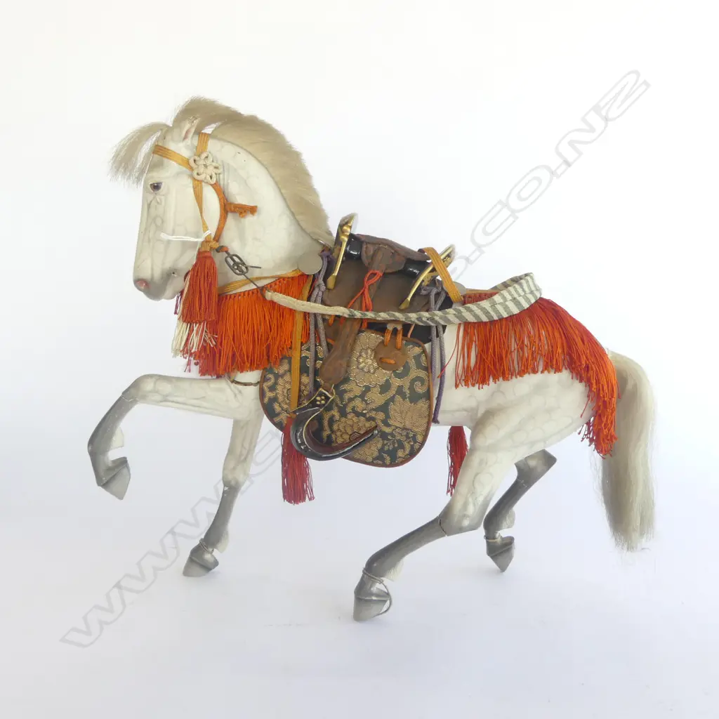 EARLY 20thC JAPANESE QUALITY MODEL SAMURAI'S HORSE. Papier-mâché w silk leather & lacquered fittings. ALL 4 LEGS FAULTED Image 1++