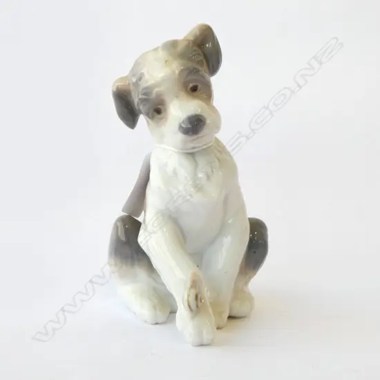 LLADRO FIGURE 'NEW FRIEND' H.130mm in original box