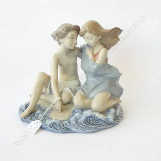 LLADRO FIGURE 'SUMMER CRUSH' H.210mm in original box