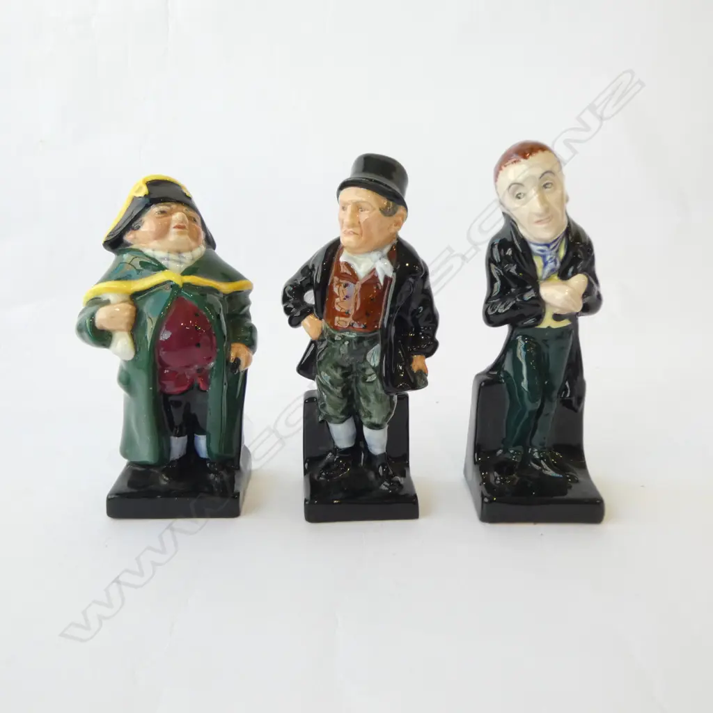 3 ROYAL DOULTON DICKENS CHARACTER FIGURINES, Bumble, Sikes & Uriah Heap, H.100-110mm Image 1++