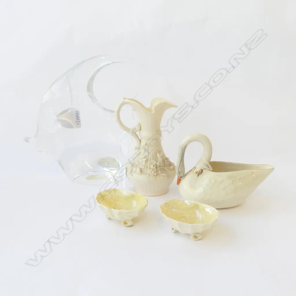 BELLECK CHINA SWAN L150MM JUG H160MM & 2 CONDIMENTS Image 1++