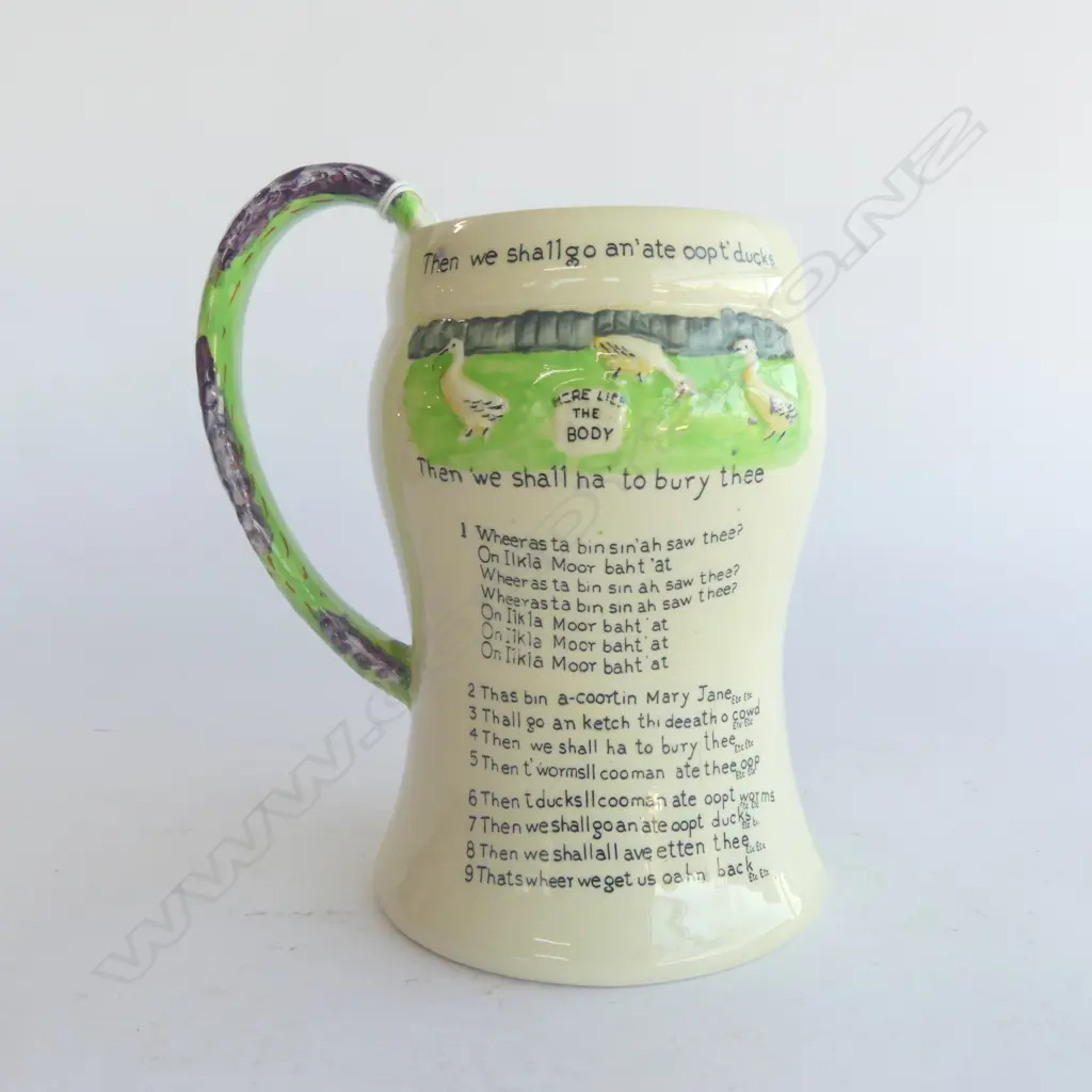 CROWN DEVON FEILDINGS MUSICAL MUG 'ON ILKLA MOOR BAHT 'AT...' H.170mm Image 1++