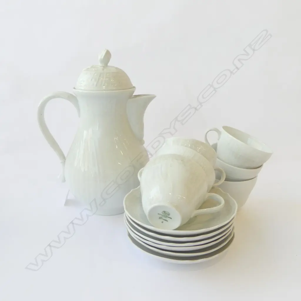 HUTCHENRETER COFFEE POT & 6C/SS WHITE PORC Image 1++