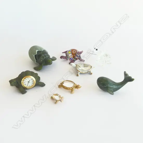 7 TURTLE MINIATURES & 1 WHALE
