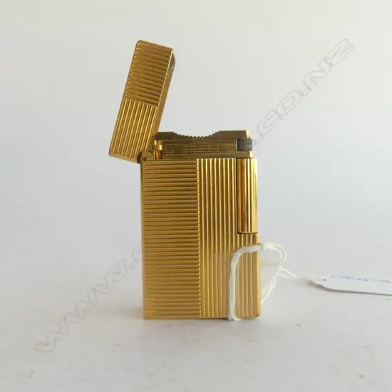 Vintage DuPont gold plated lighter in box with certificate + booklet  
