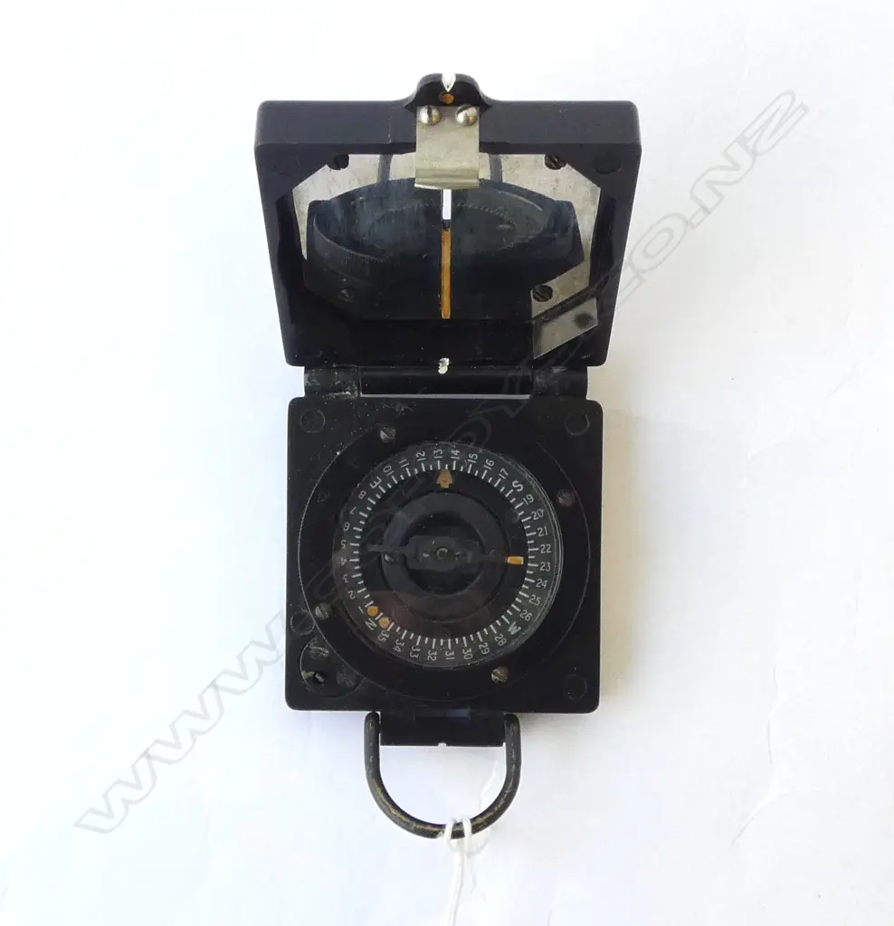 WWII COMPASS MAGNETIC MARCHING MARK 1 MILITARY ISSUE T.G.CO.LTD, L.75MM  Image 1++