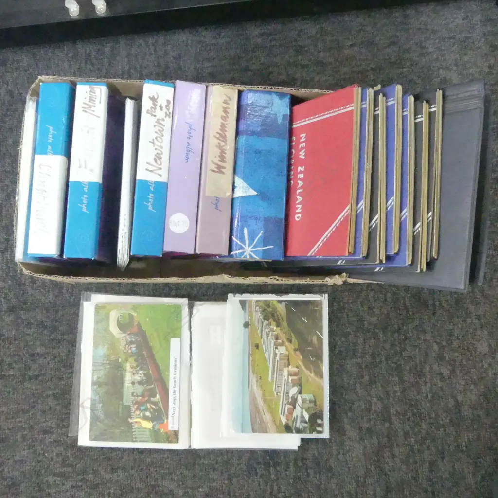 COLLECTION VINTAGE POSTCARDS (some early 20thC) & NZ SHILLING & HALF CROWN COIN ALBUMS (coins post 1946) Image 1++
