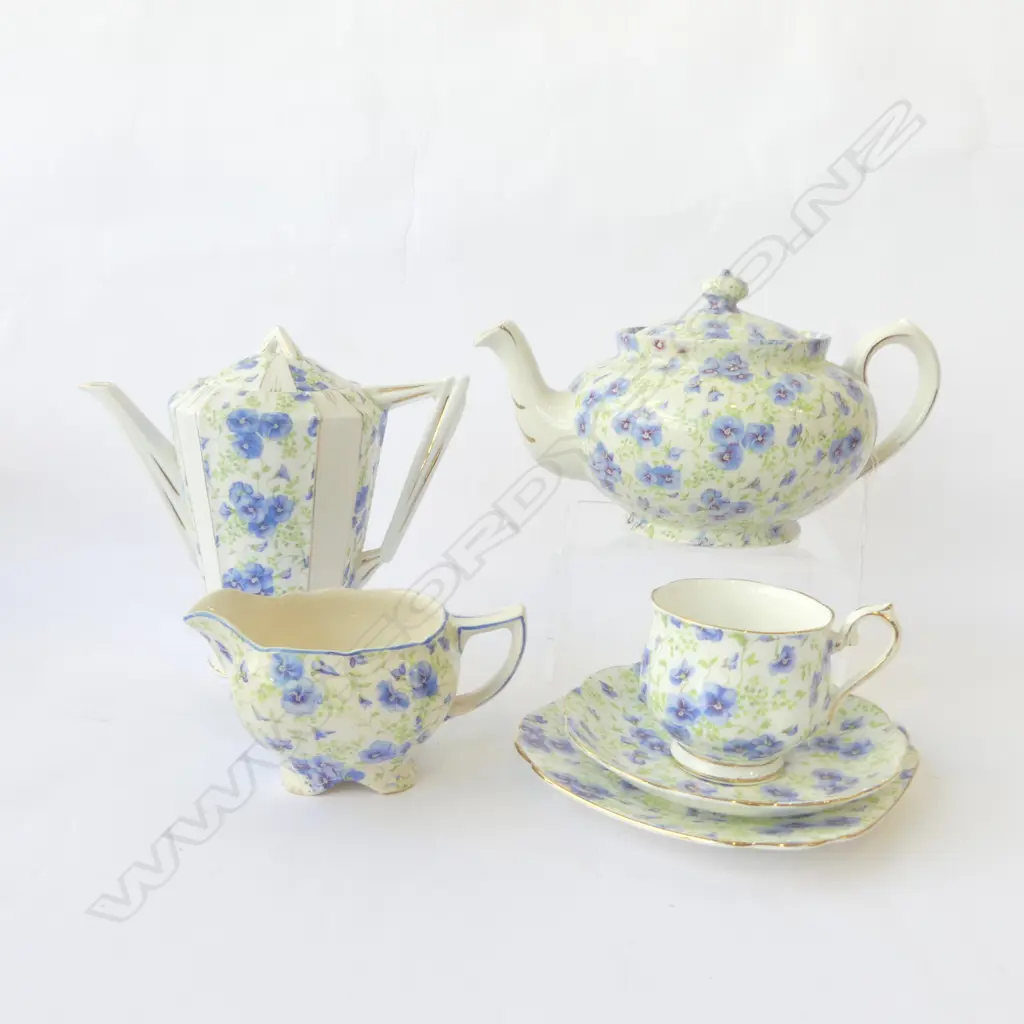 AOF BLUE PANSY PAT COFFEE POT CSP NELSON WARE TEAPOT & TUNSTAL JUG  Image 1++