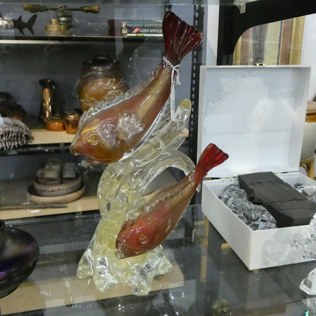 MURANO GLASS FISH ORN CHIP TO BASE H230MM Image 1++