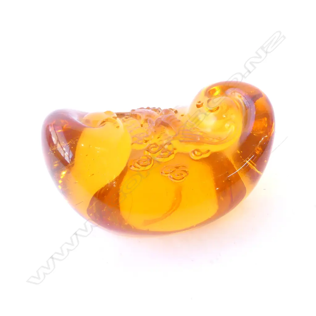 CHINESE CAST AMBER GLASS PAPERWEIGHT L.100mm Image 1++