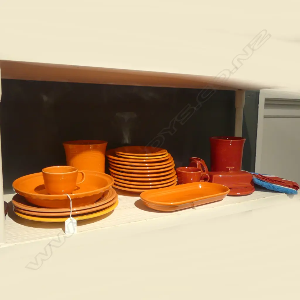 23 FIESTA U.S.A. DINNER CHINA RED/ORANGE GLAZES + FIESTA FASHON APRON Image 1++