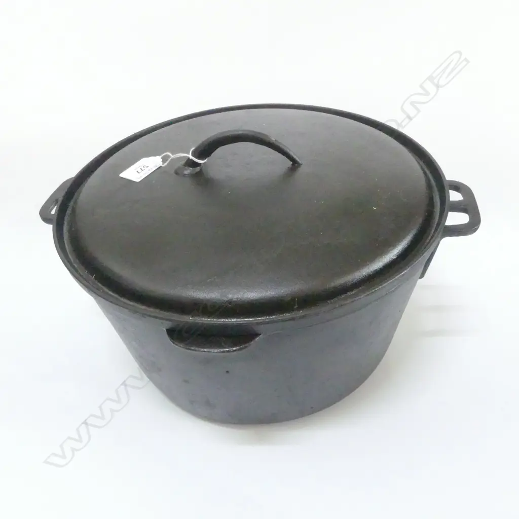 HEAVY CAST IRON CAMP OVEN Dia.320mm Image 1++