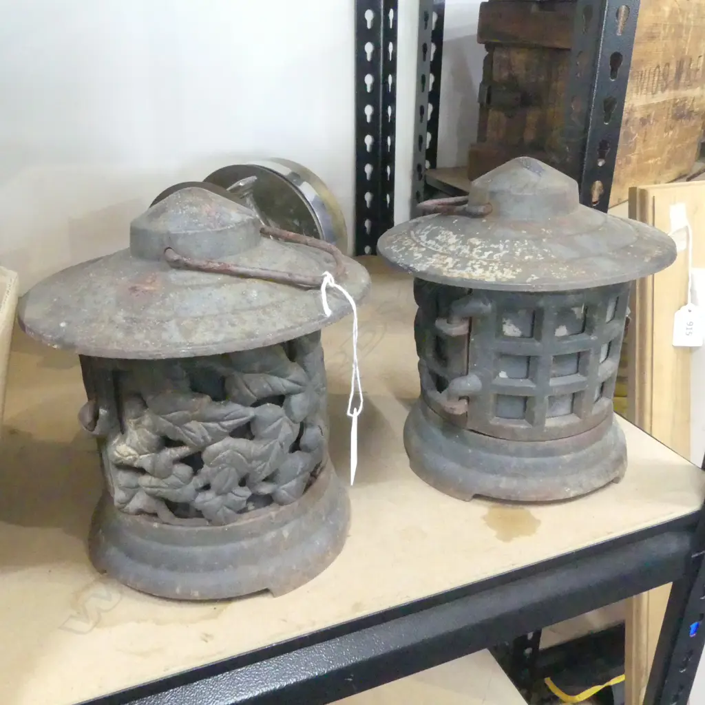 PR OF CAST IRON CANDLE LANTERNS H200mm Image 1++