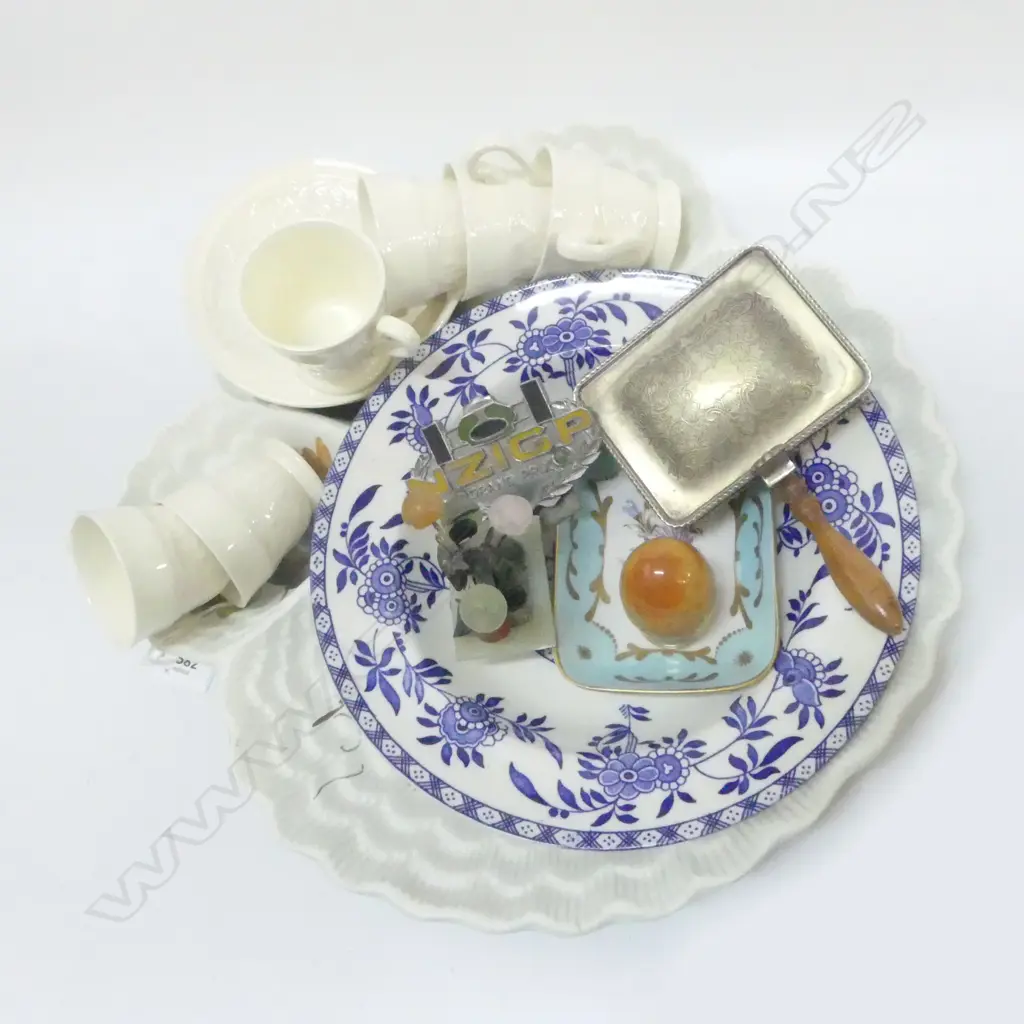 B/W BOWL, MINI JADE TREE, E/P, WEDGWOOD 'ETRURIA' C/S etc Image 1++