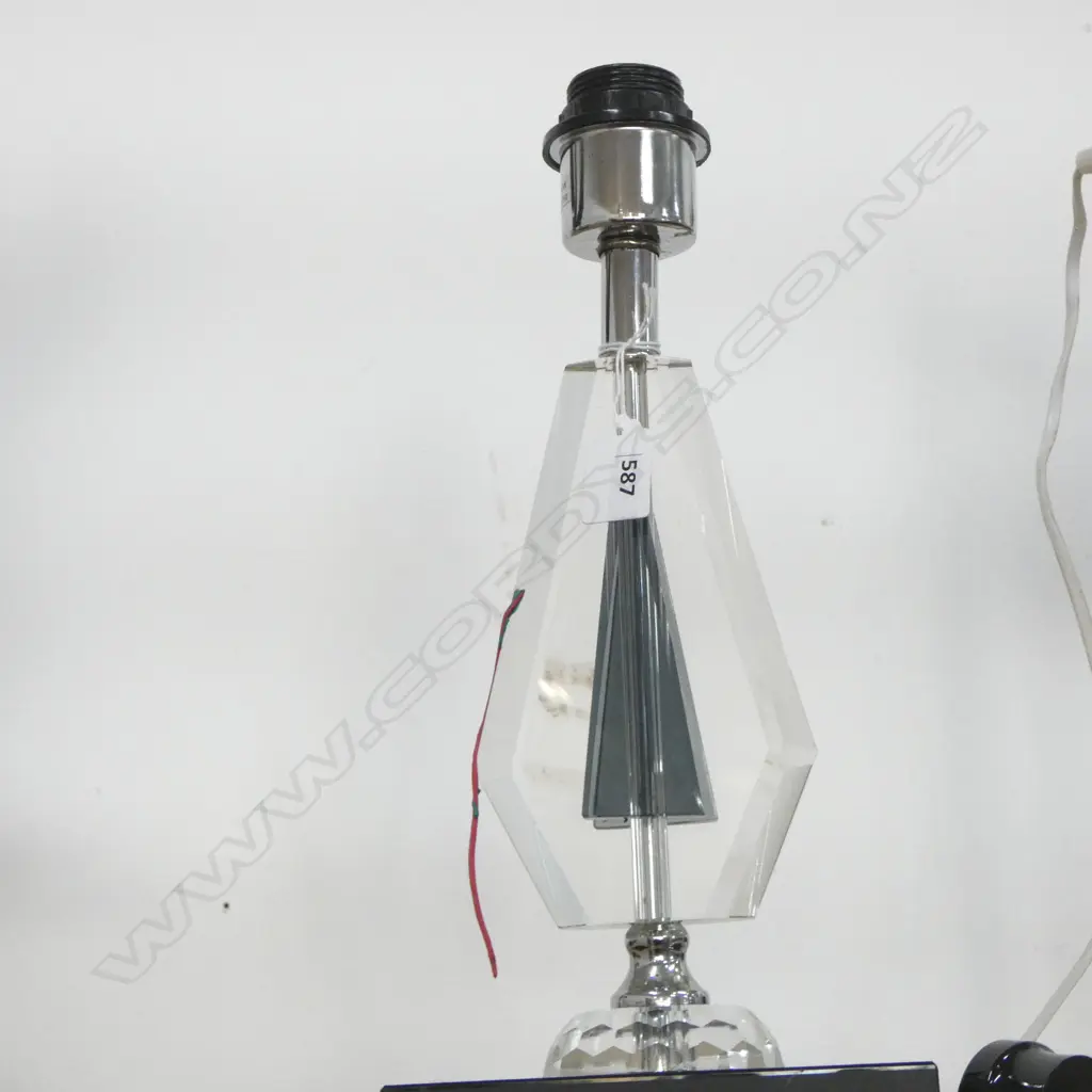 MODERN DECO STYLE BLACK & CLEAR GLASS TABLE LAMP H380 Image 1++