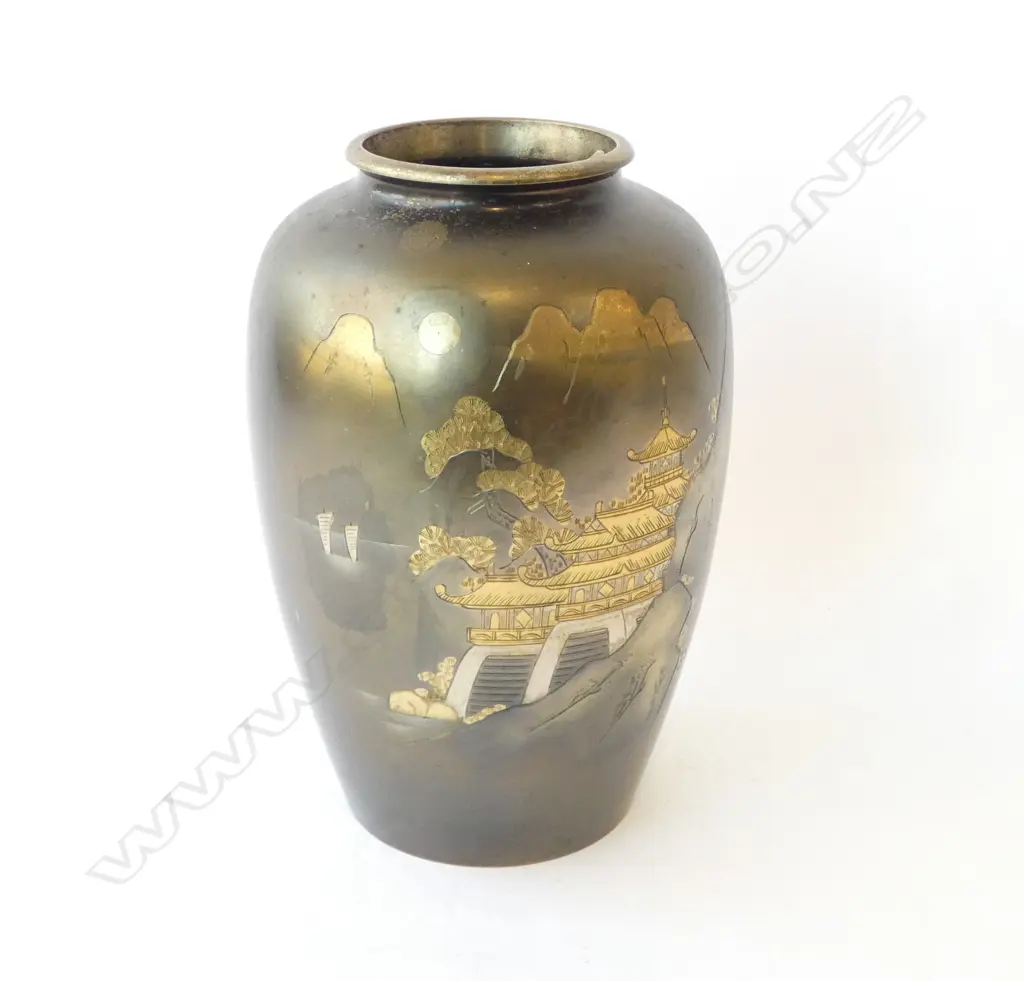 ORIENTAL METAL VASE H.280mm Image 1++
