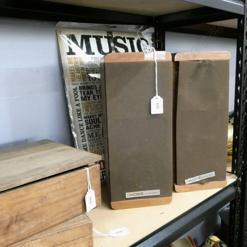 PR KOSS DYNAMITE MODEL M/80 SPEAKERS + GUITAR SIGN Image 1++