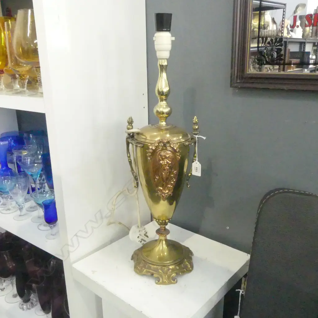 BRASS FIGURAL TABLE LAMP H610MM Image 1++