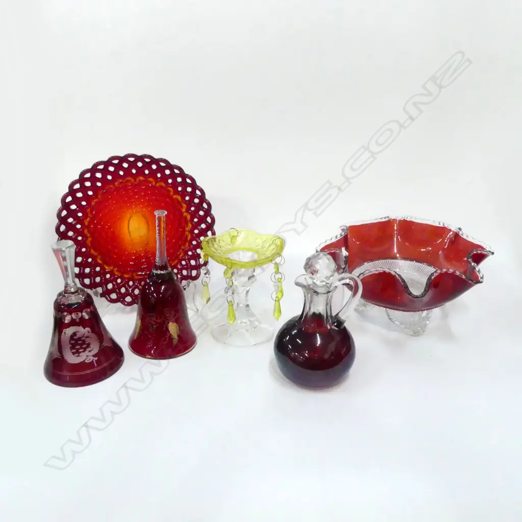 6 PCES OF GLASS INCLUDING RED FLASHED etc Image 1++