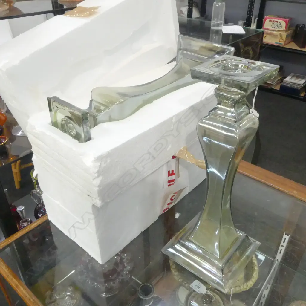 3 MODERN GLASS CANDLESTICK WITH BOXES H410MM Image 1++