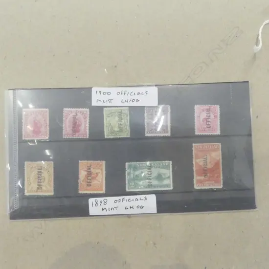 9 OFFICIALS 1900 & 1898 WITH 2 FULL NZ STAMP SHEETS CHRISTMAS 1965 & 1C JADE