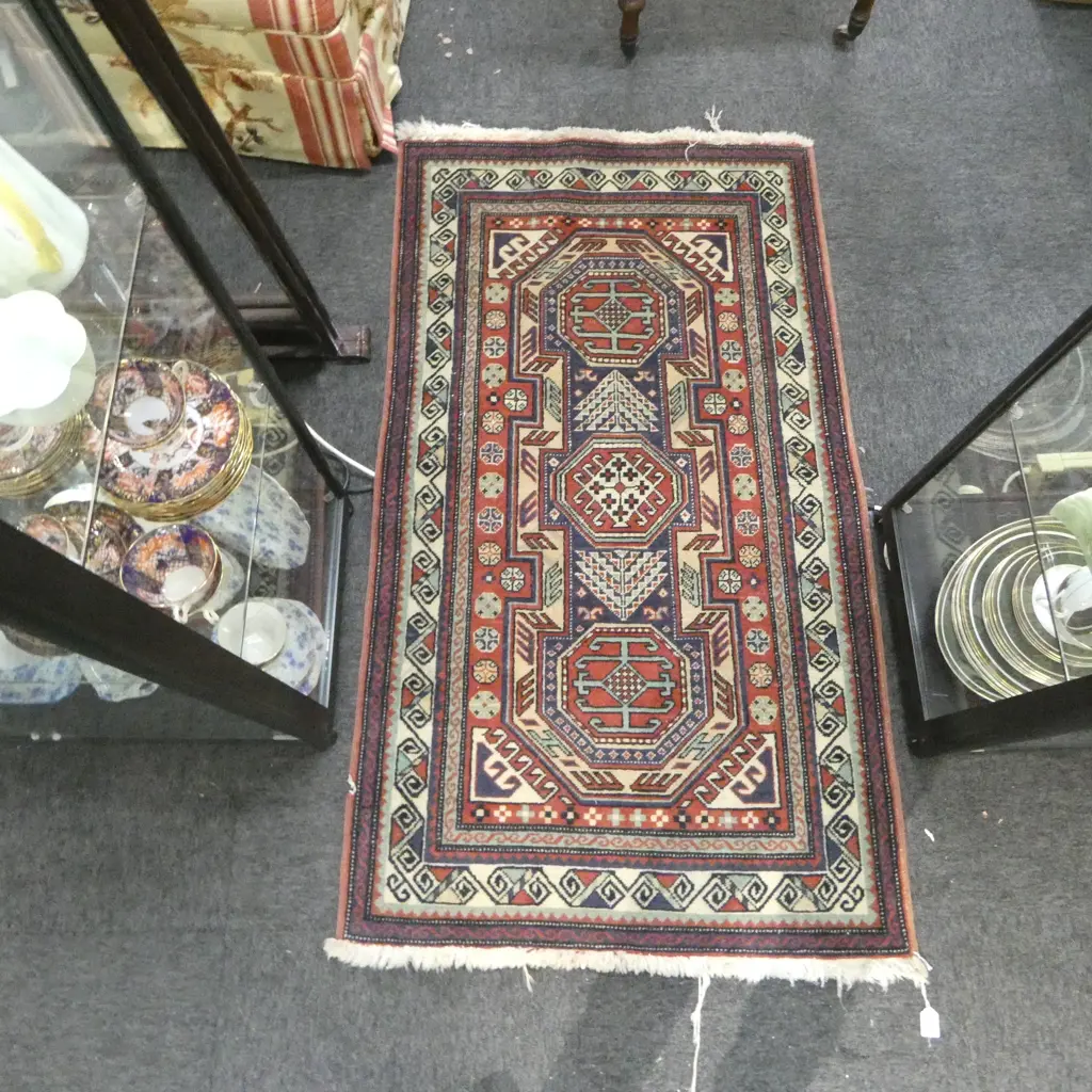 PERSIAN RUG, GEOMETRIC PATTERN, 1420 x 800mm Image 1++