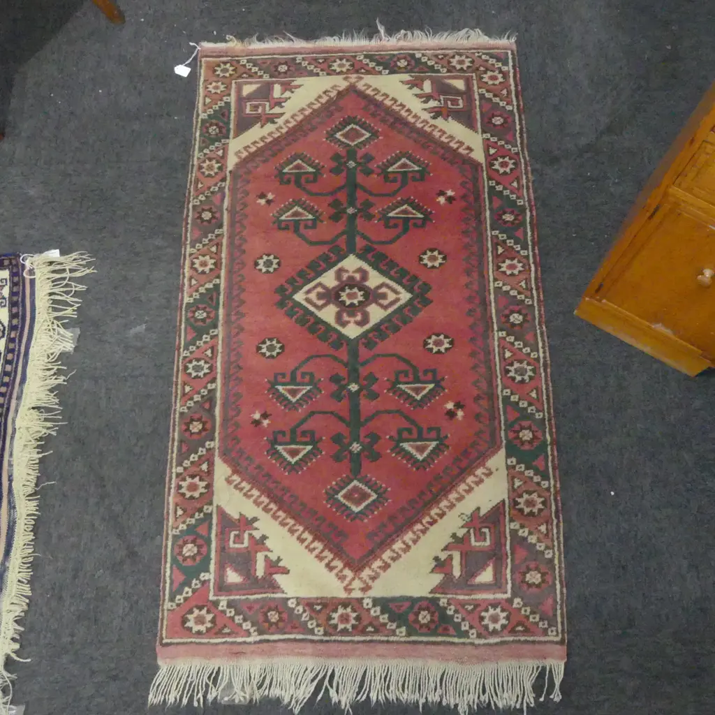 HAMADAN H/KNOTTED all wool RUG 1300 X 750mm Image 1++
