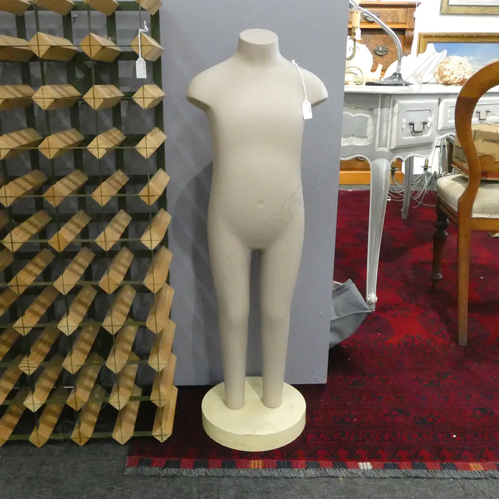 SMALL MANNEQUIN H.900mm Image 1++