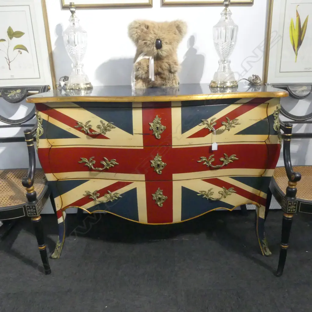SERPANTINE FRONT 'UNION JACK' CHEST OF DRAWERS 1200x540x870mm Image 1++