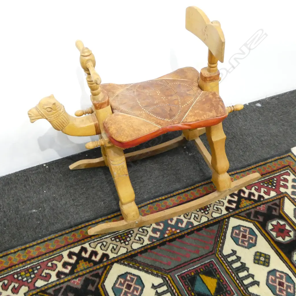 ROCKING CAMEL H.850mm Image 1++