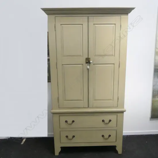 PLUM CREEK CABINET 1110x550x200mm