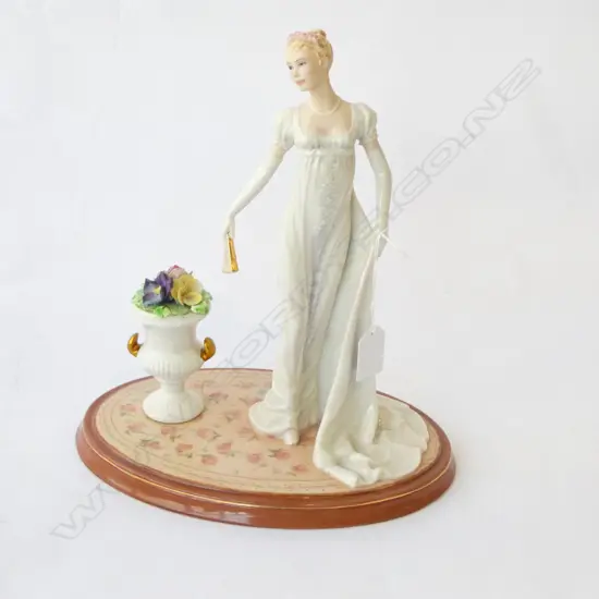 FRANKLIN MINT FIGURINE EMMA H300MM