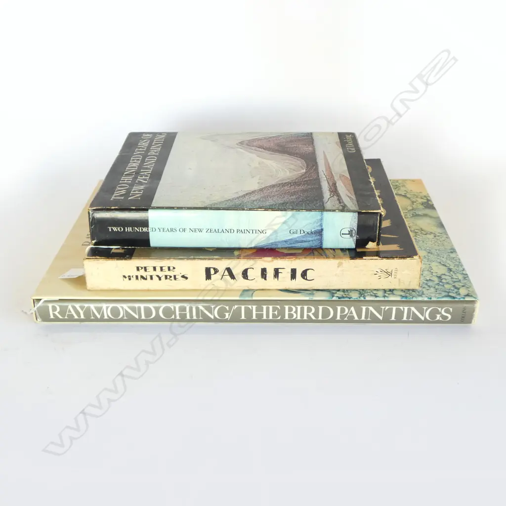 3 CASED BOOKS; PETER MCINTYRE'S 'Pacific', 'Two Hundred Years of New Zealand Ptg' & RAYMOND CHING 'The Bird Paintings' Image 1++