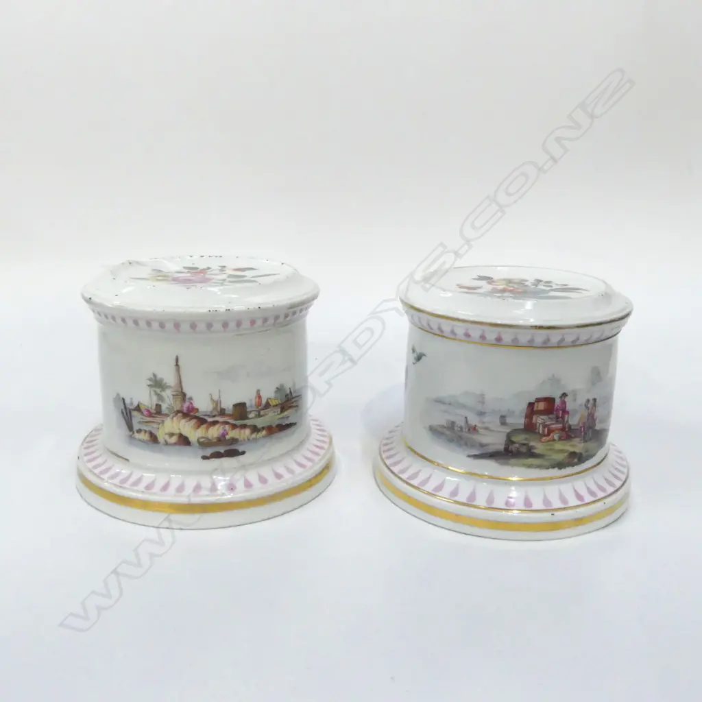 PR HAND PAINTED MIESSON CHINA STANDS H110 Image 1++