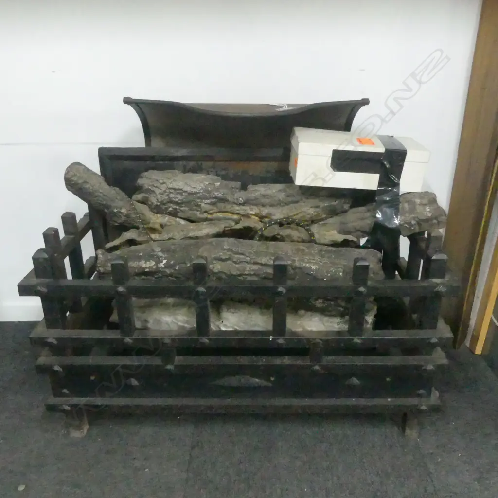 VINTAGE HEAVY ELECTRIC FIRE by MAGICOAL 860x550x680mm Image 1++