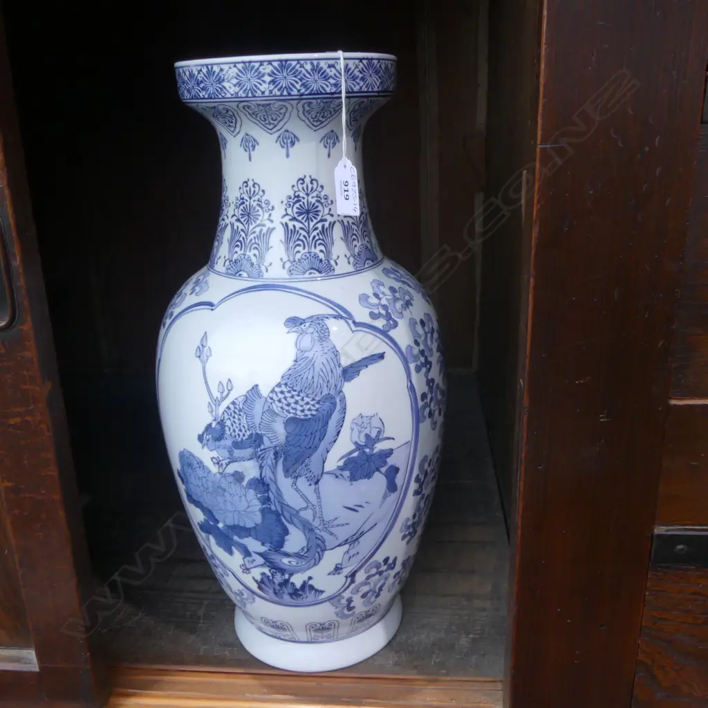 LG. B/W ORIENTAL VASE H.480mm Image 1++